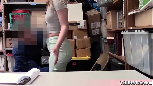 Hotte Cute and clueless shoplifter gets fucked varme film