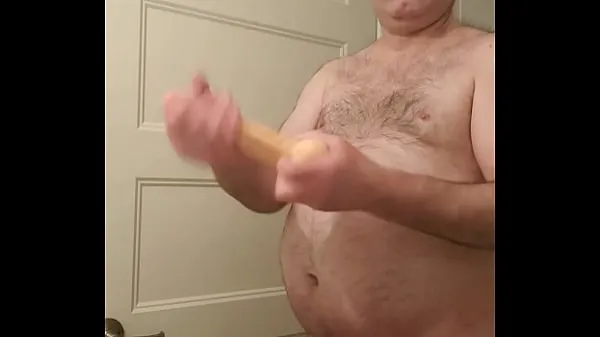 Nóng Naked Martin Lavallee lubrifies, pecks & sucks his large eight inch gode Phim ấm áp