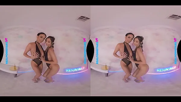Kuumia VR Pornstars Gianna Dior And Anissa Kate Eat You Alive lämpimiä elokuvia
