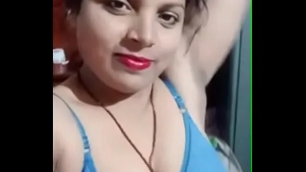 Hot Indian wife showing warm Movies