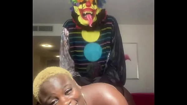 ภาพยนตร์ยอดนิยม Marley DaBooty Getting her pussy Pounded By Gibby The Clown เรื่องอบอุ่น