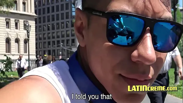 गर्म Picking Up Latin Twinks On Street गर्म फिल्में