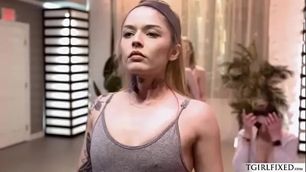 Populárne Trans yoga instructor fucks busty babe horúce filmy