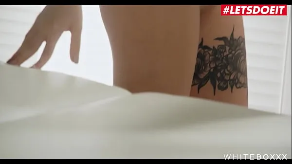 뜨거운 WHITEBOXXX - (Liya Silver, Kristof Cale) - Oiled Massage Turns Into First Time Anal Experience For Gorgeous Big Tits Russian Teen 따뜻한 영화