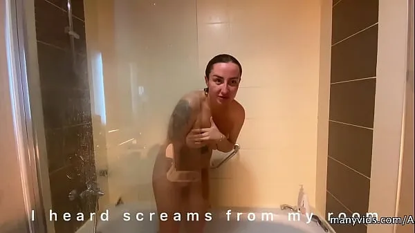 Spied on MILF in the shower and fucked her big butt Filem hangat panas