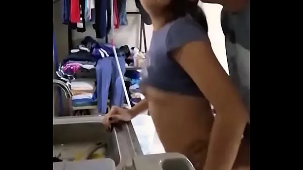 뜨거운 Cute amateur Mexican girl is fucked while doing the dishes 따뜻한 영화