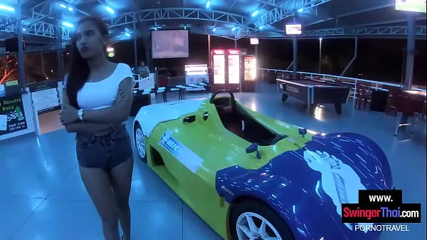 Hotte Asian GF knew how to thank her boyfriend after they went go karting one night varme film