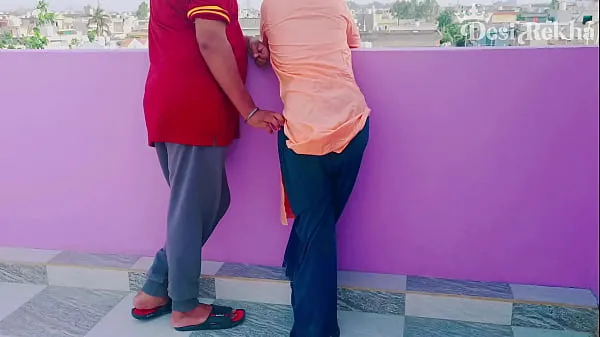 Sexe en terrasse en plein air avec belle-sœur | levrette hard fuck hindi audio Films chauds