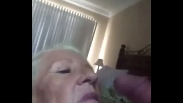Hotte Granny take the juice varme filmer