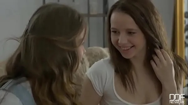 Heta Pussy Licking Sex Kittens - Teen Lesbian Play Date varma filmer