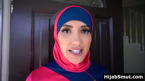 Hete Muslim wife fucks landlord to pay the rent warme films