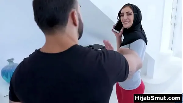 Muslim girl fucked rough by stepsister's boyfriend Film hangat yang hangat