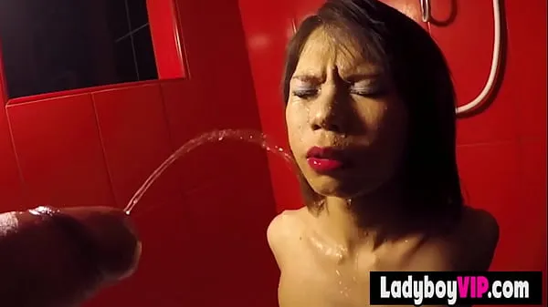 گرم Flat chested Thai ladyboy Kim loves rough blowjobs and pissing sex گرم فلمیں