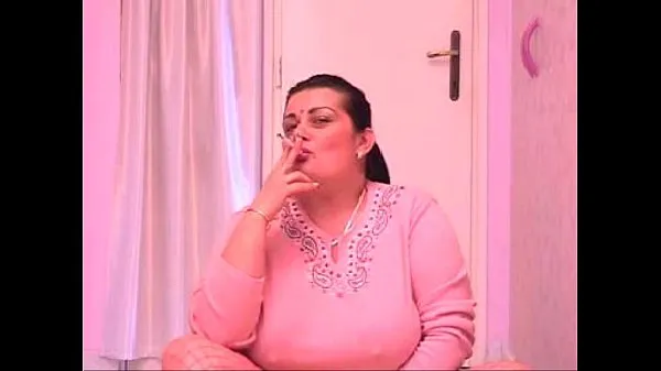 Sıcak Mature Pussy Smoking Cigs Sıcak Filmler