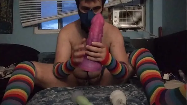 गर्म I play with but 3 dildo Like a good Submissive Puppy from the smallest to the biggest गर्म फिल्में