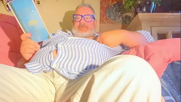 Big white ass on fat old man Film hangat yang hangat