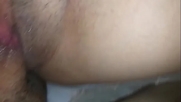 Fucking my young girlfriend without a condom, I end up in her little wet pussy (Creampie). I make her squirt while we fuck and record ourselves for XVIDEOS RED Film hangat yang hangat