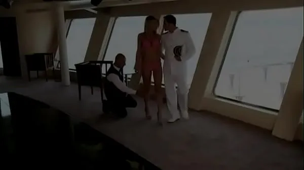 Blonde Babe Kristi Lust Wears Bikini on Boat before Hardcore Threeway Filem hangat panas