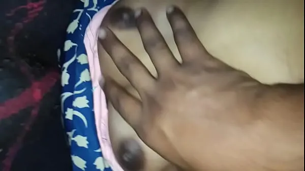 热Pusyy rubbing in Andhra温暖的电影
