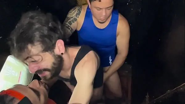 گرم Giving the ass to two males in the cabin - C/ Maldonato Gp & Social Sem Camisa - Full Video on XVideos RED گرم فلمیں