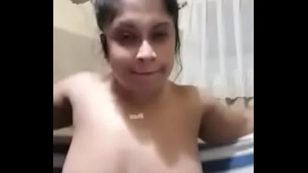 My Indian Girlfriend Bathing part 2 Film hangat yang hangat