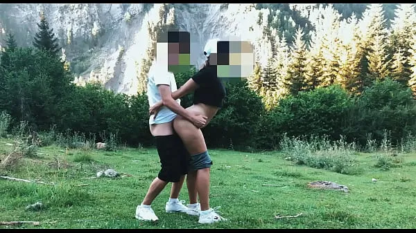 गर्म Girl fucked in the forest गर्म फिल्में