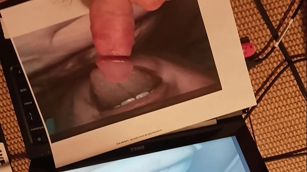 Hotte printing a photo with cock ready varme filmer
