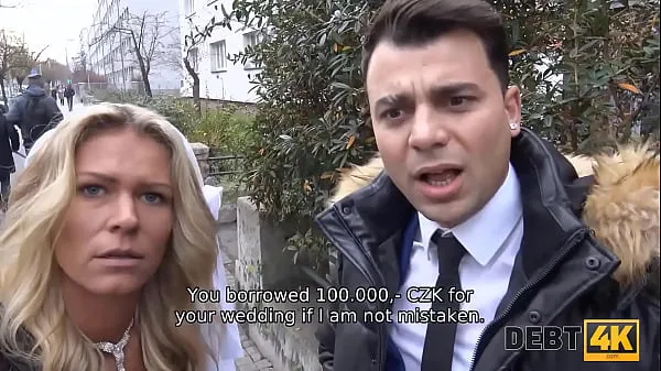 Žhavé DEBT4k. Collector has sex with blonde in front of her future husband žhavé filmy
