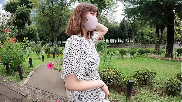 Hotte Mask de real amateur" 19 years old, F cup, 2nd round of vaginal cum shot in the first shooting of a country girl's life, complete first shooting, living in Kyushu, sports beauty with of basketball history, "personal shooting" original 174th shot varme film