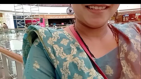 Hot Sexy Aunty Pissing In Public Toilet In Mumbai Mall warm Movies