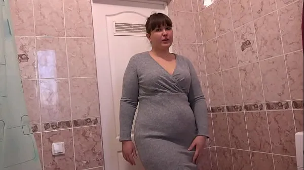 Vroči The fat mom stuffed her girlfriend's panties into her hairy pussy and went home with them. Masturbation with underwear and panty sniffing topli filmi