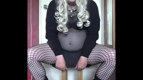 Gorące sissy crossdresser loves to swallow his own cum and would love to swallow some of yoursciepłe filmy