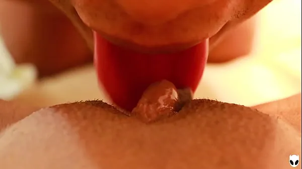 Vroči Close up Pussy Eating Big clit licking until Orgasm POV Khalessi 69 topli filmi