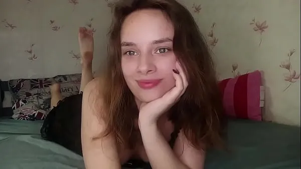 Горячие Awesome girl next door with a cute baby face wants to fuck like the fucking slutтеплые фильмы