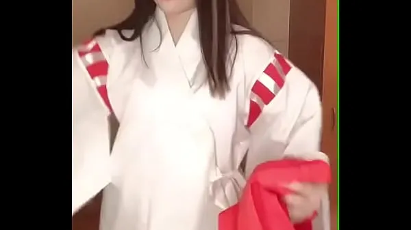 뜨거운 Turn the live broadcast into a Miko (shrine girl) costume 따뜻한 영화