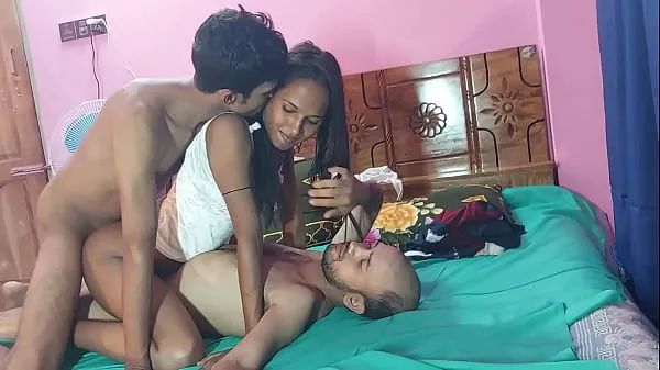गर्म Amateur slut suck and fuck Two cock with cumshot, 3some deshi sex ,,, Hanif and Popy khatun and Manik Mia गर्म फिल्में