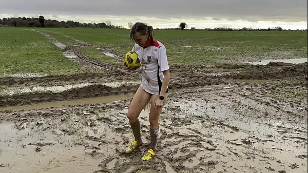 Hot After a very wet period, I found a muddy farm to have a bit of a kick about (WAM warm Movies