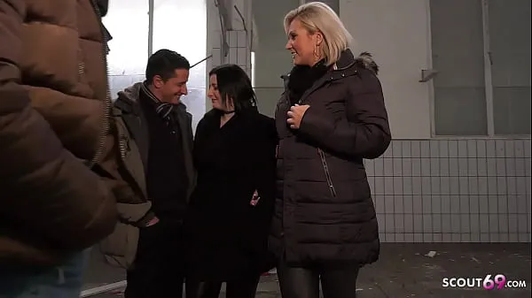 German MILF Tatjana Young and Teen Elisa18 talk to Swinger Foursome Filem hangat panas
