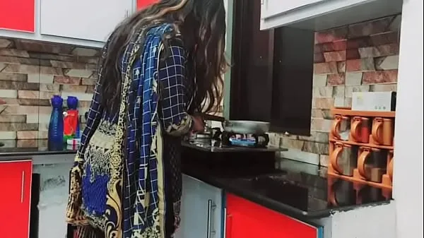 Hotte Indian Stepmom Fucked In Kitchen By Husband,s Friend varme filmer