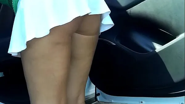 Nóng Trina walking the streets and flashing in upskirt outfits Phim ấm áp