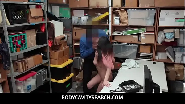 뜨거운 BodyCavitySearch - Thief teen Takes Officer's Cock Deep - Angel Del Rey 따뜻한 영화