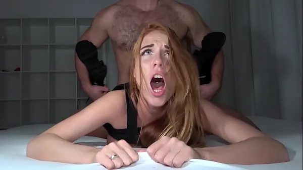 Žhavé SHE DIDN'T EXPECT THIS - Redhead College Babe DESTROYED By Big Cock Muscular Bull - HOLLY MOLLY žhavé filmy