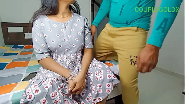 Hotte Komal was watching phone sexy video, brother-in-law was shaking cock secretly from behind varme film
