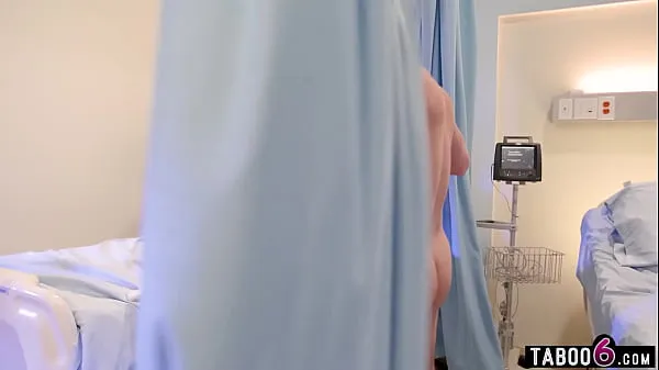 Hotte Black nurses Ana Foxxx and Nicole Kitt fuck white patient black to fully healthy varme film