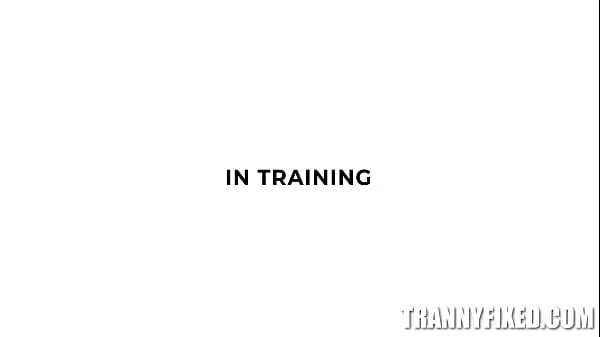 热In Training Sinn Sage, Ariel Demure温暖的电影