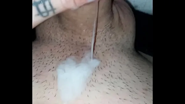 Vroči DR PUSSY2 - Huge white cock drooling with sperm in the morning while everyone is still sleeping topli filmi