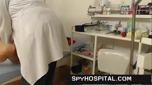 Hotte Woman patient secretly videotaped by voyeur doctor varme film