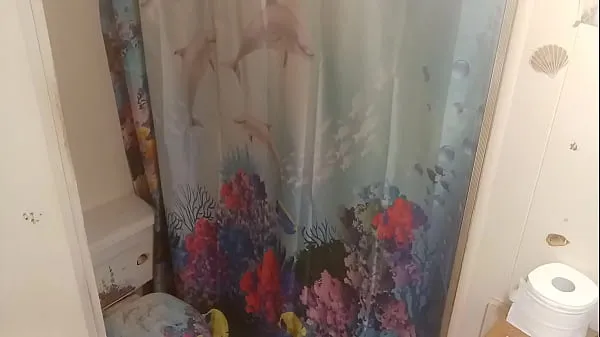 Bitch in the shower Film hangat yang hangat
