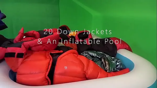 Kuumia 20 Down Jackets In An Inflatable Pool lämpimiä elokuvia