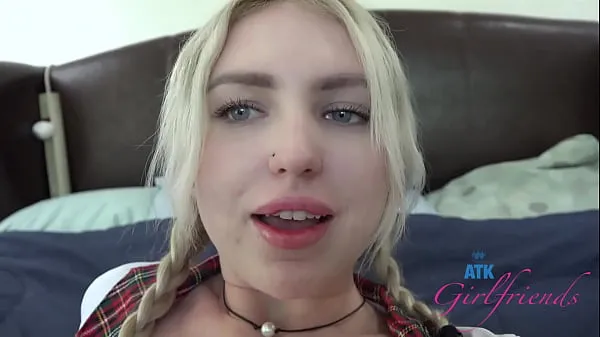 Hete Britt Blair Amateur student in pigtails gets her pussy eaten then sucking cock POV warme films